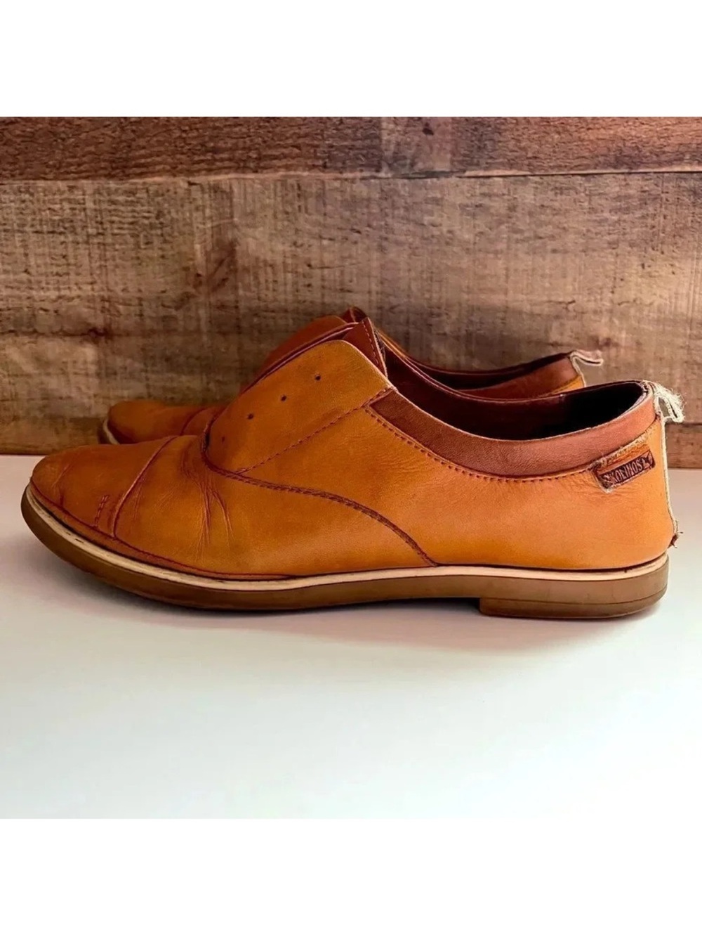 Pikolinos Pyrgos Leather Laceless Oxford - Picture 3 of 6